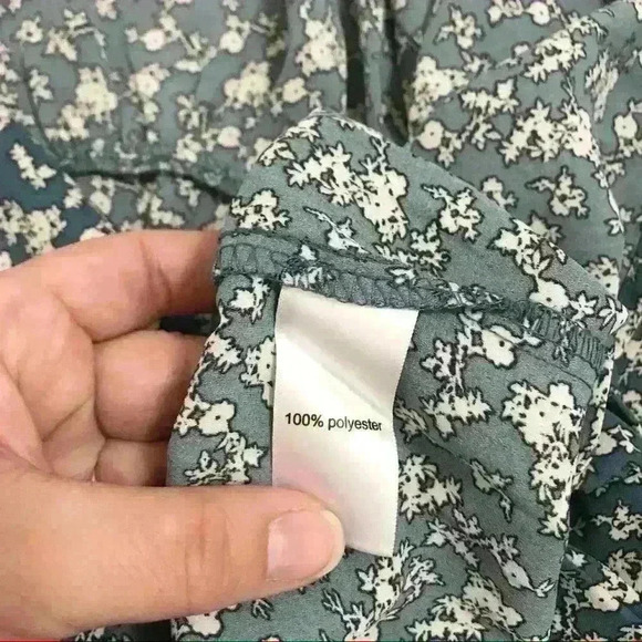 Maurice’s Floral Long Sleeve Peplum Blouse - Picture 6 of 7